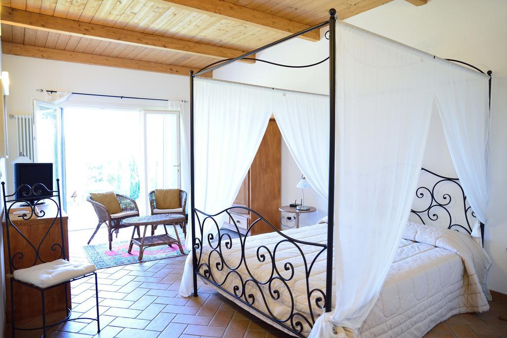 بيرتينورو Agriturismo Al Colle المظهر الخارجي الصورة